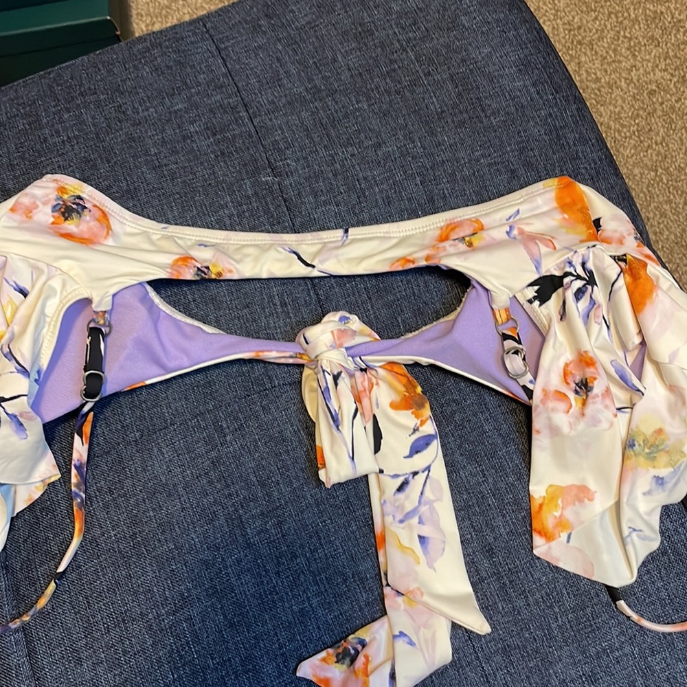 Bikini 👙 - Picture 5 of 8